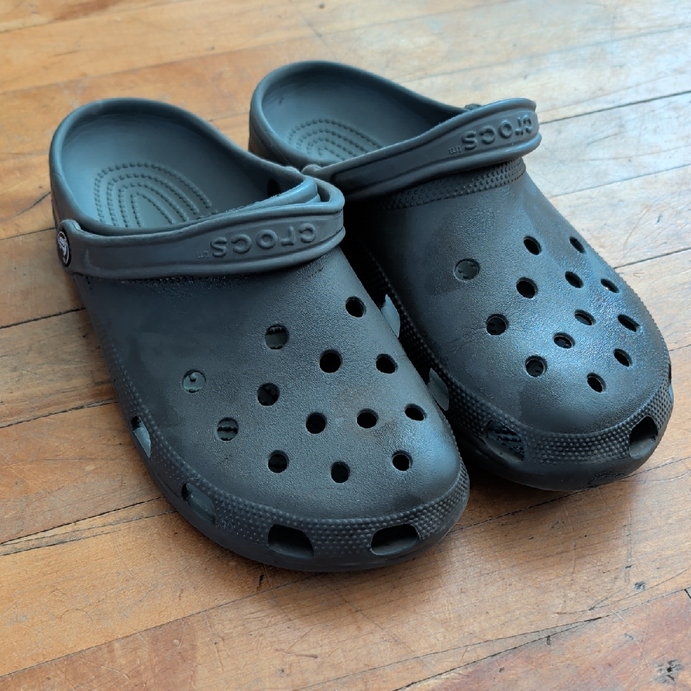 CROCS Classic Dark Grey Clogs